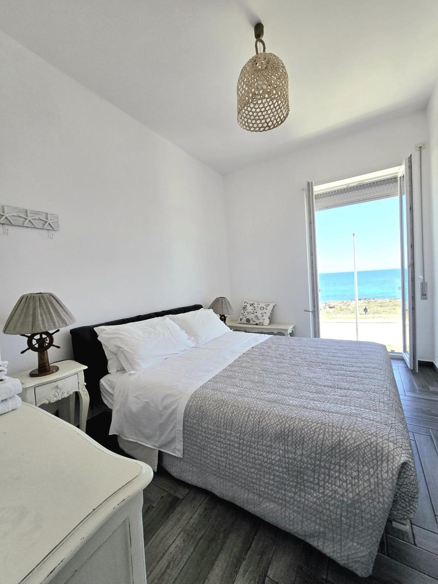 Apulian Escapes - Villa sul Mare Savelletri Esterno foto